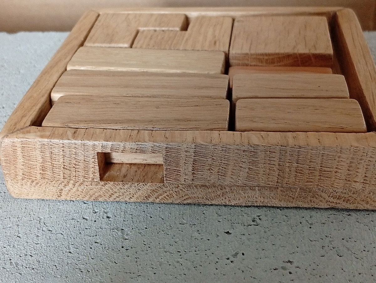 DÉDALE : Casse-tête en bois (jusqu’à 4 niveaux de difficulté)